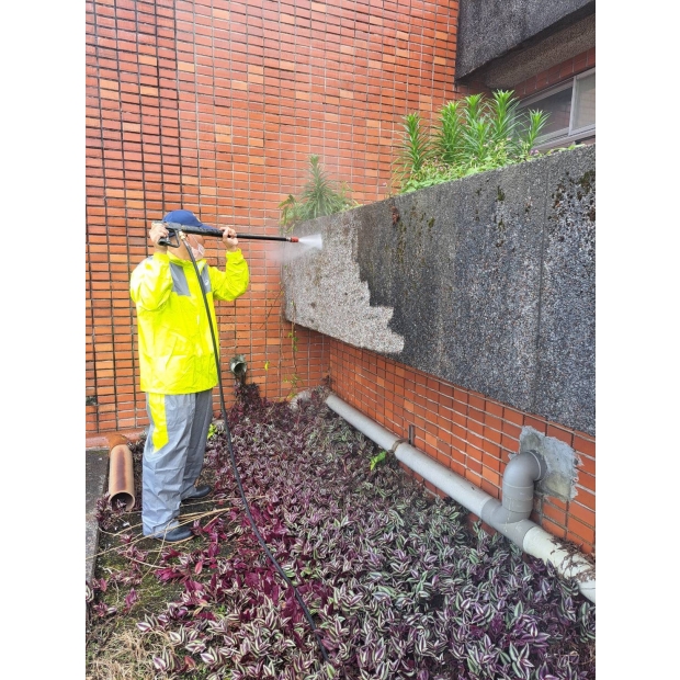 牆面高壓清洗 牆面高壓清洗
